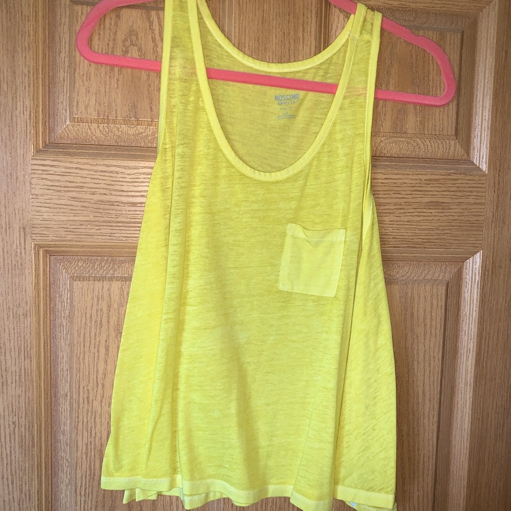Yellow women’s cropped tank top